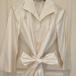 Elegant Cream Button-Up Blouse with Bow